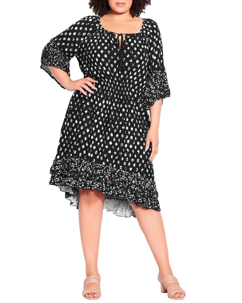 Front of a model wearing a size 14 Aria All Day Crush Dress in Black / White by Evans. | dia_product_style_image_id:215003